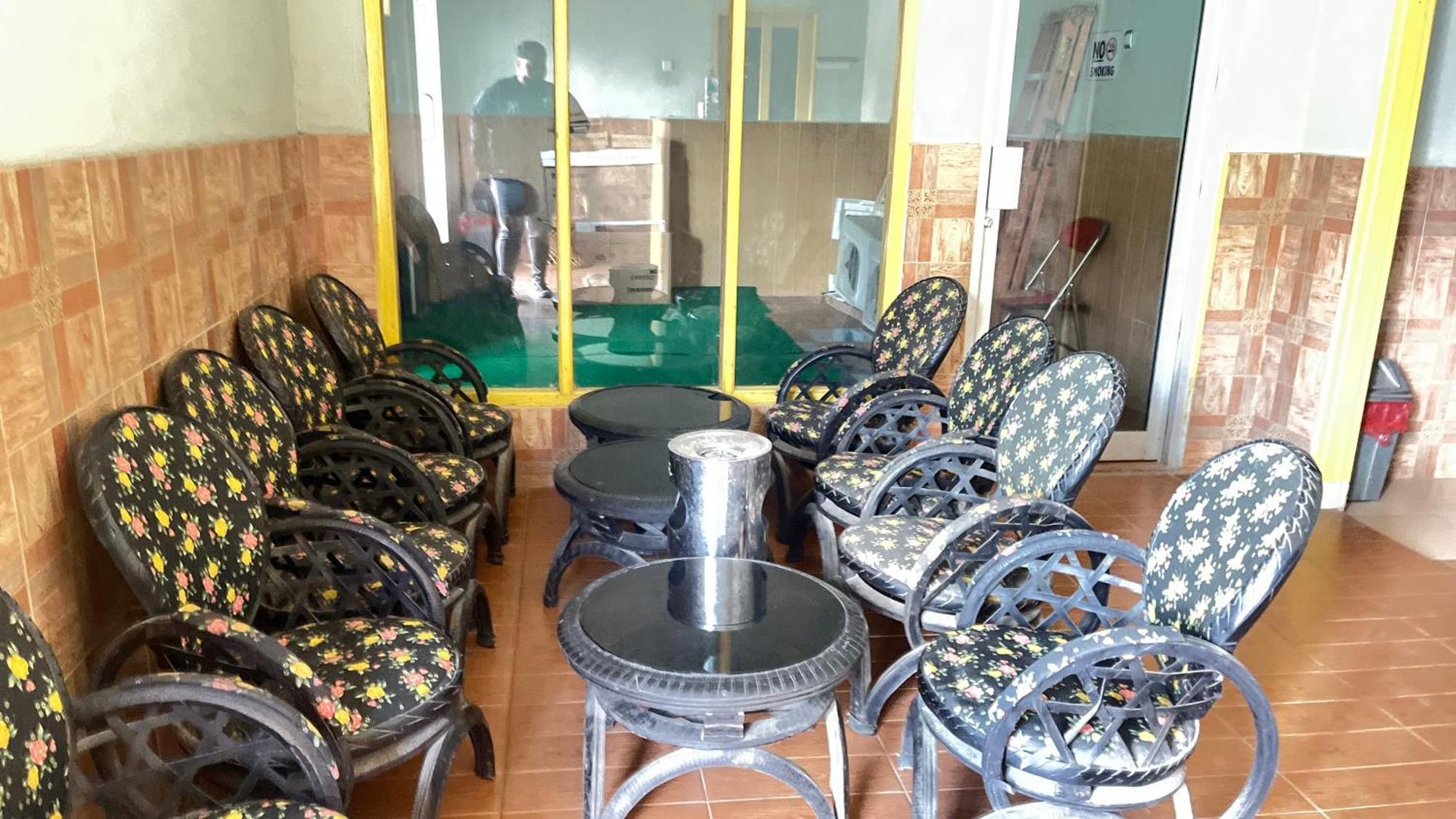 Oyo 93119 Guest House Leo Patra Muara Badak Bagian luar foto